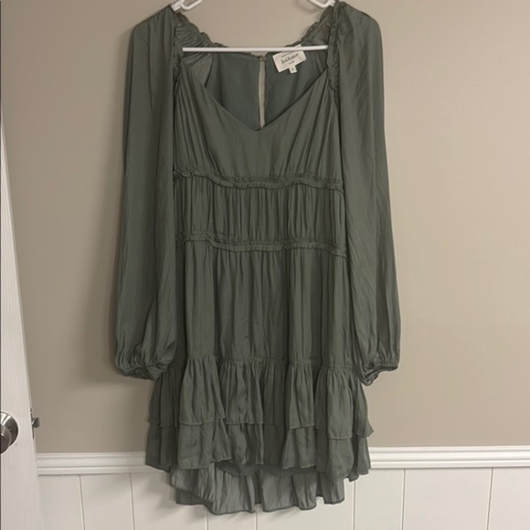 Böhme Small Sage Green dress Flowy Easter Spring - Picture 1 of 4
